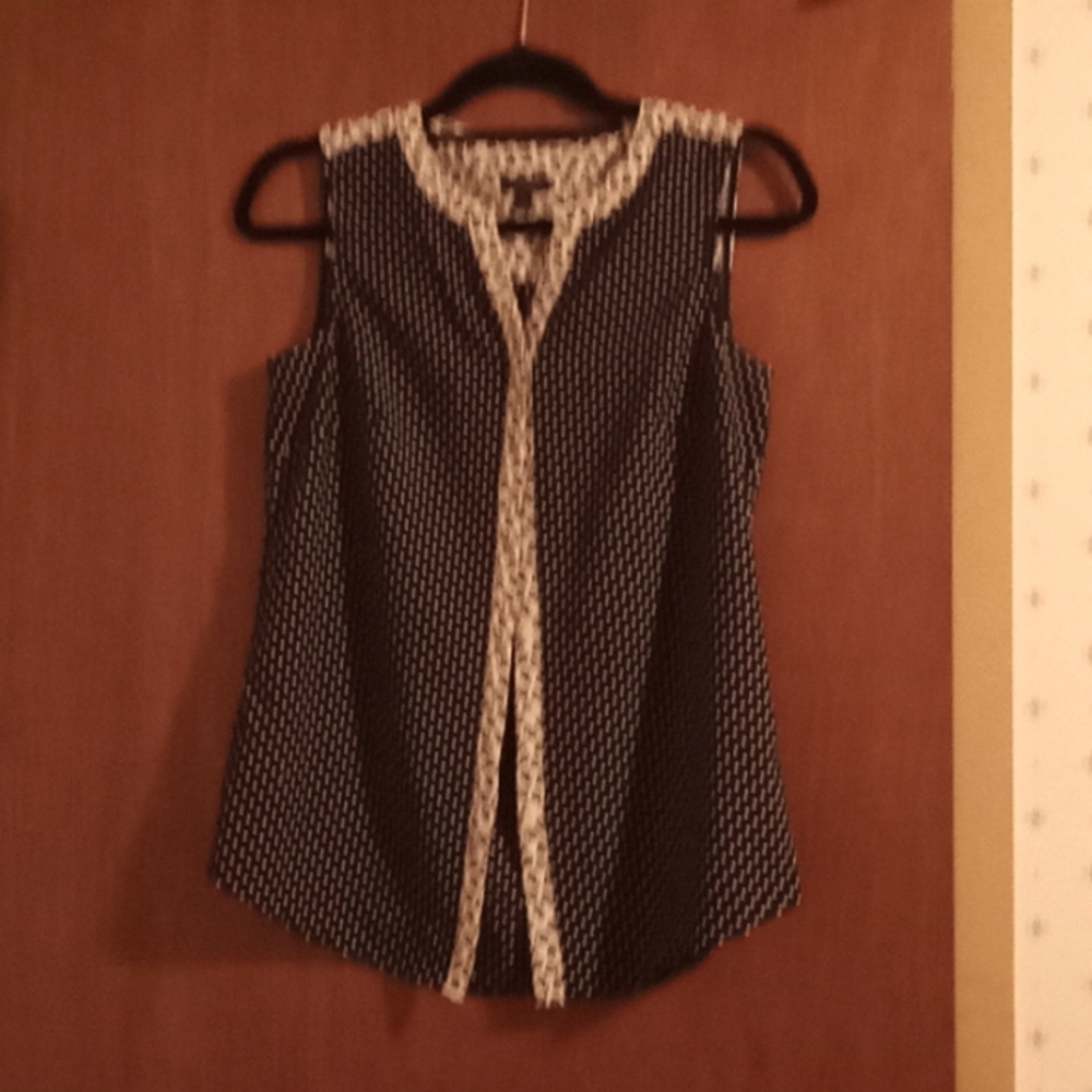 "Polka Dots & Flowers" Sleeveless Blouse Black & Ivory Size XS By Talbot's